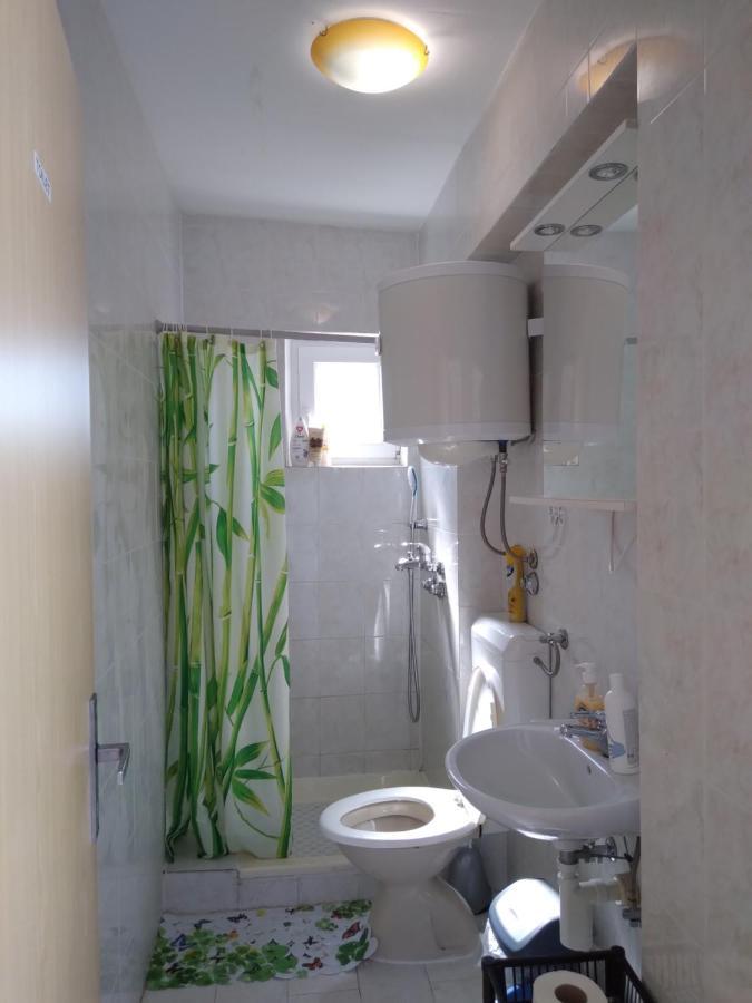 Apartments "Sun-Sea" لوبار المظهر الخارجي الصورة