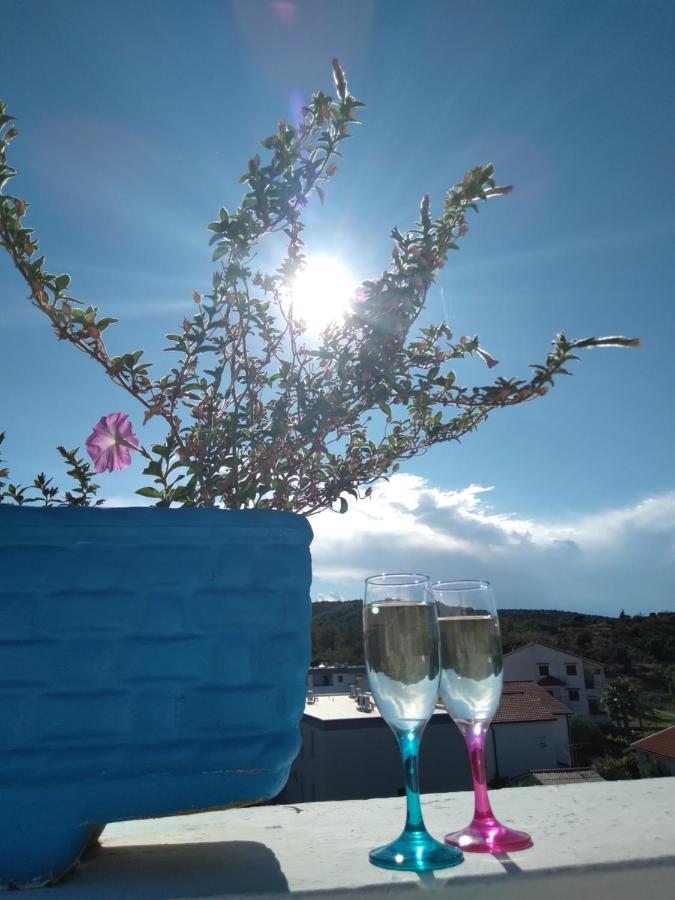 Apartments "Sun-Sea" لوبار المظهر الخارجي الصورة