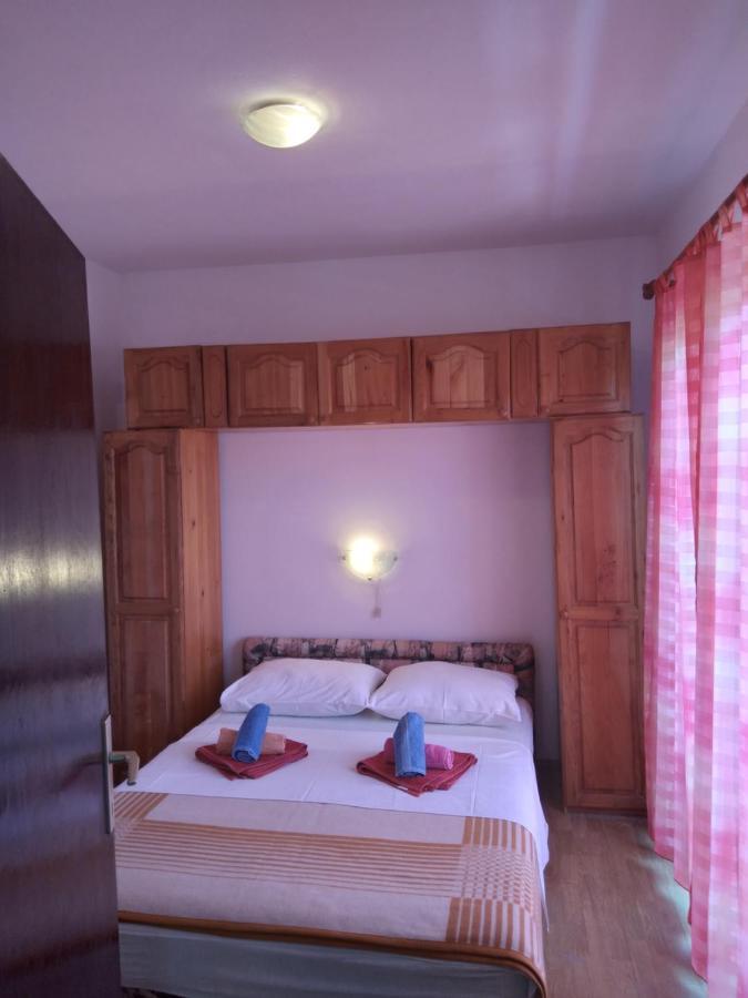 Apartments "Sun-Sea" لوبار المظهر الخارجي الصورة